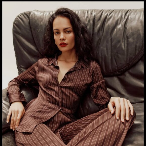 NWT Reformation Jodie Satin Top in Mahogany Stripe 6 - Picture 1 of 5